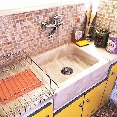 Cosy Penthouse . όμορφη γκαρσονιέρα ρετιρέ.